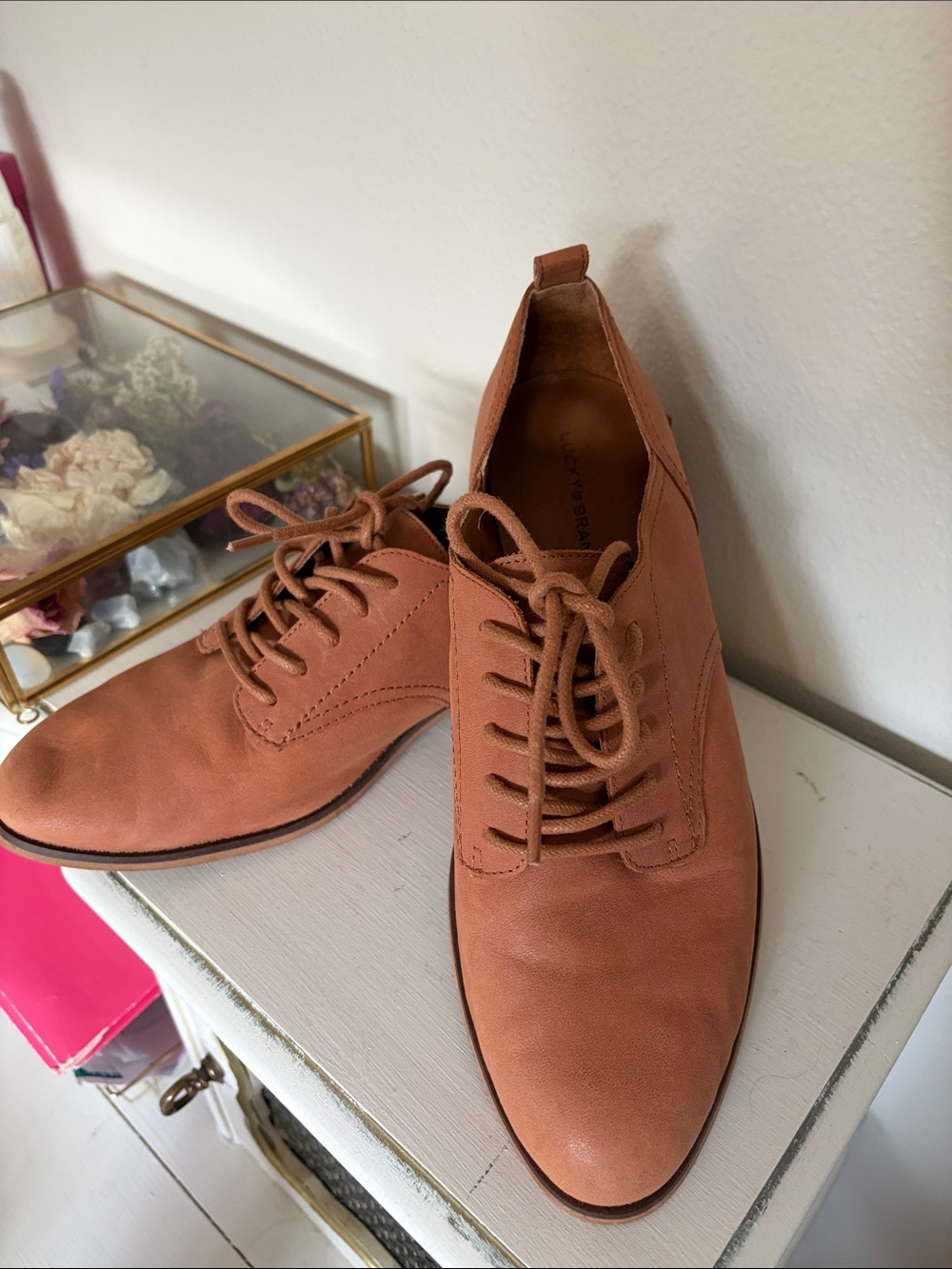 Lucky Brand Women's Tan Lace-Up Oxfords